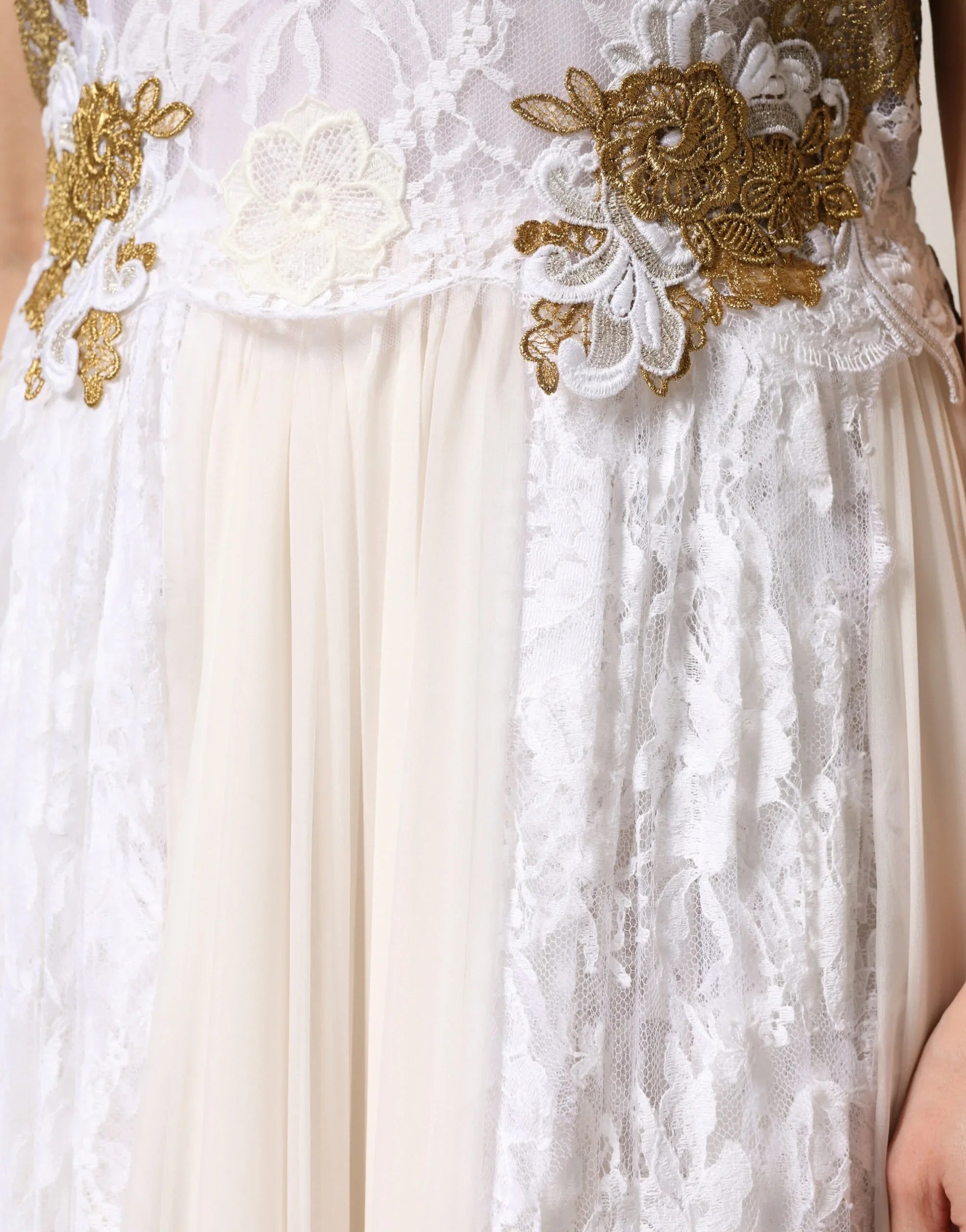 Dolce & Gabbana Ivory Lace Silk Embellished Sleeveless Dress - Zeiniez