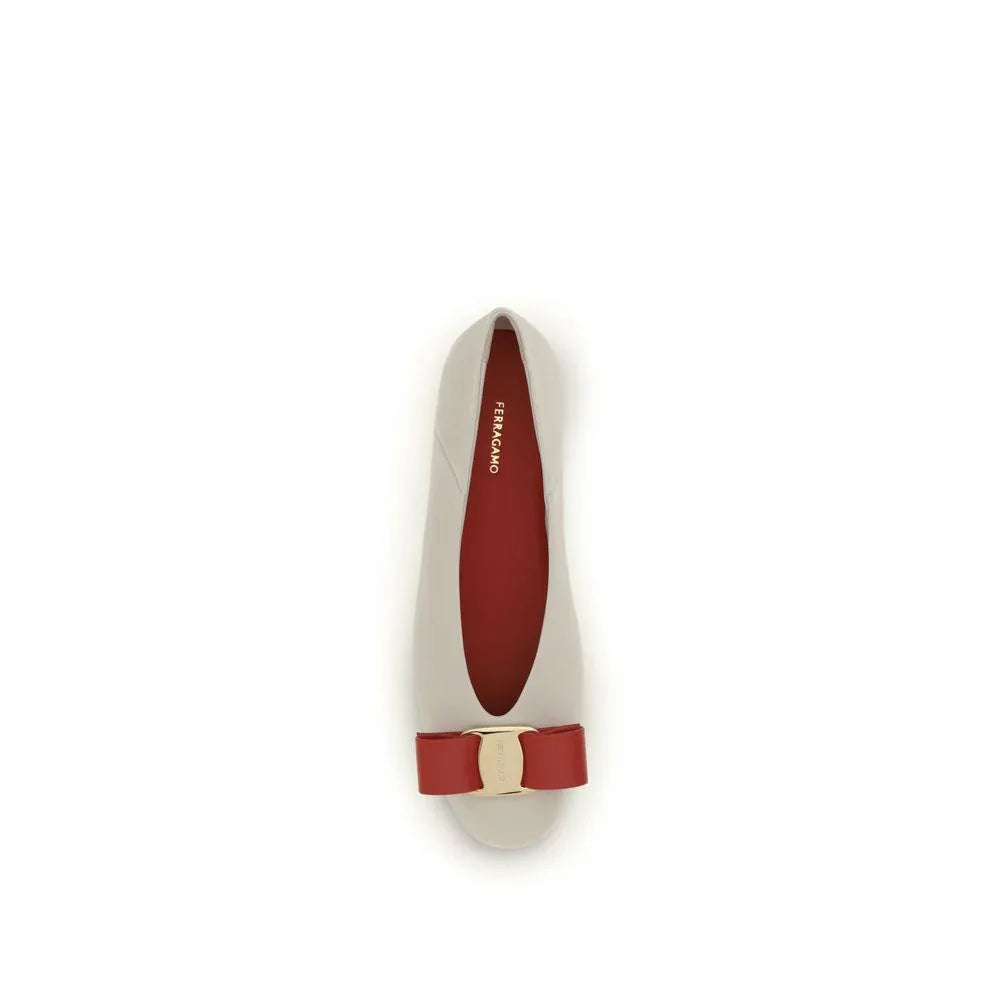 Ferragamo White Calf Leather Bos Taurus Ballet Flats - Zeiniez