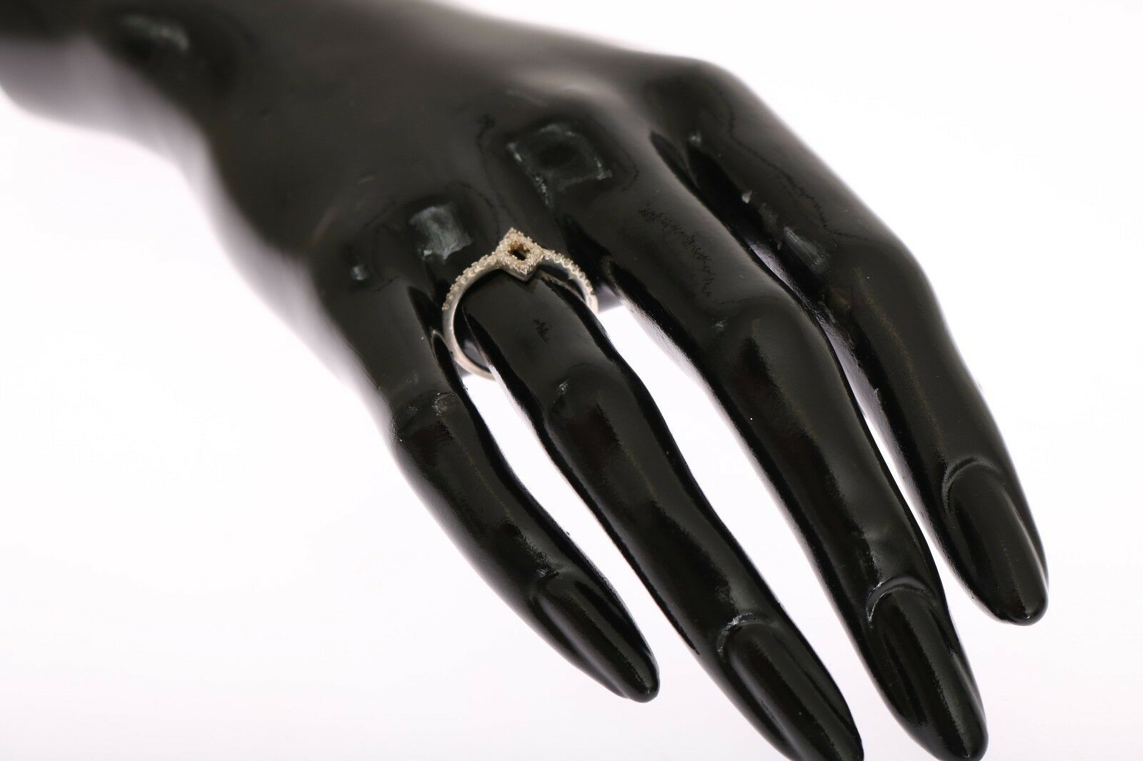 Nialaya Silver Rhombus Womens Clear CZ 925 Silver Ring - Zeiniez