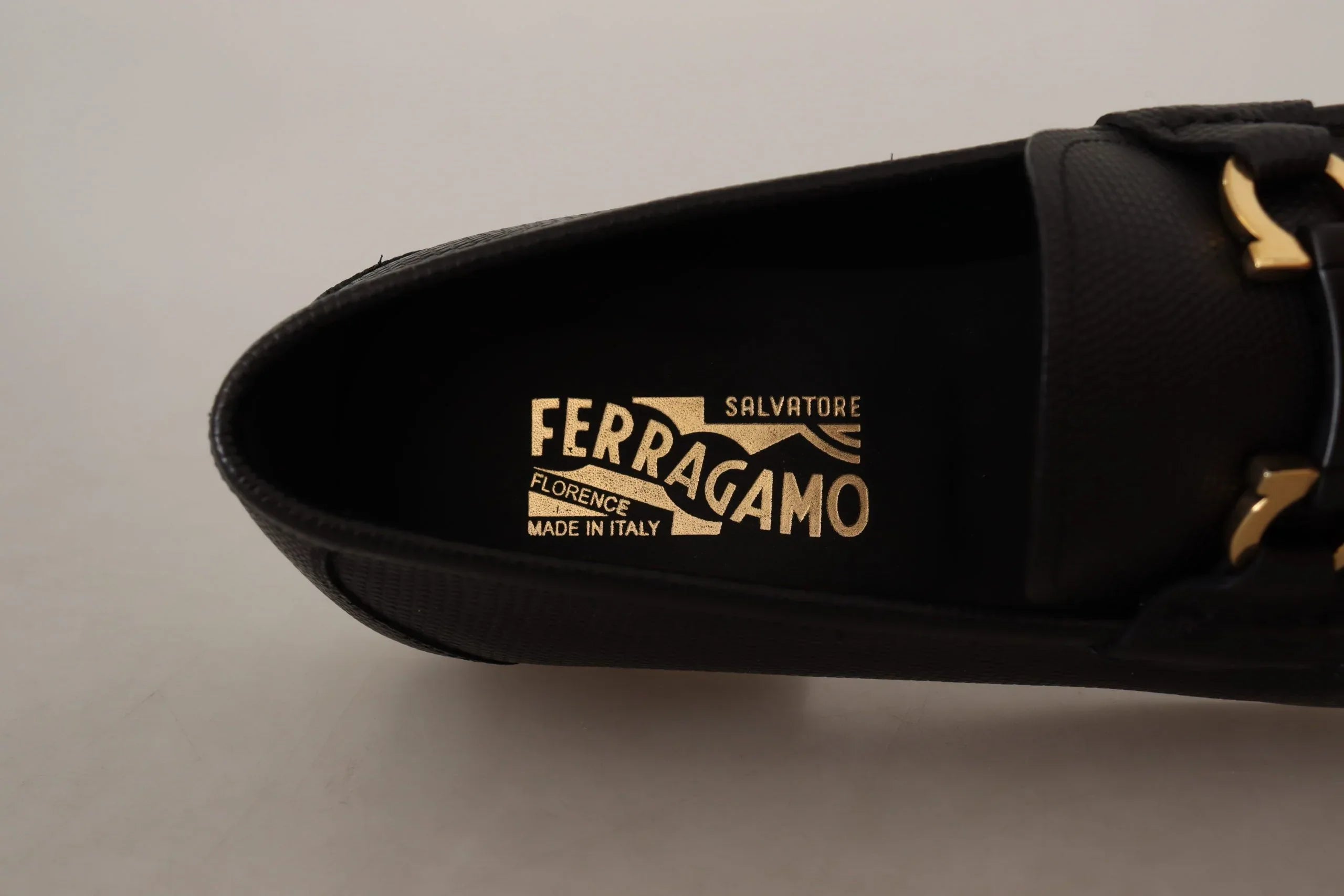 Salvatore Ferragamo Black Calf Leather Moccasins Loafers Shoes - Zeiniez