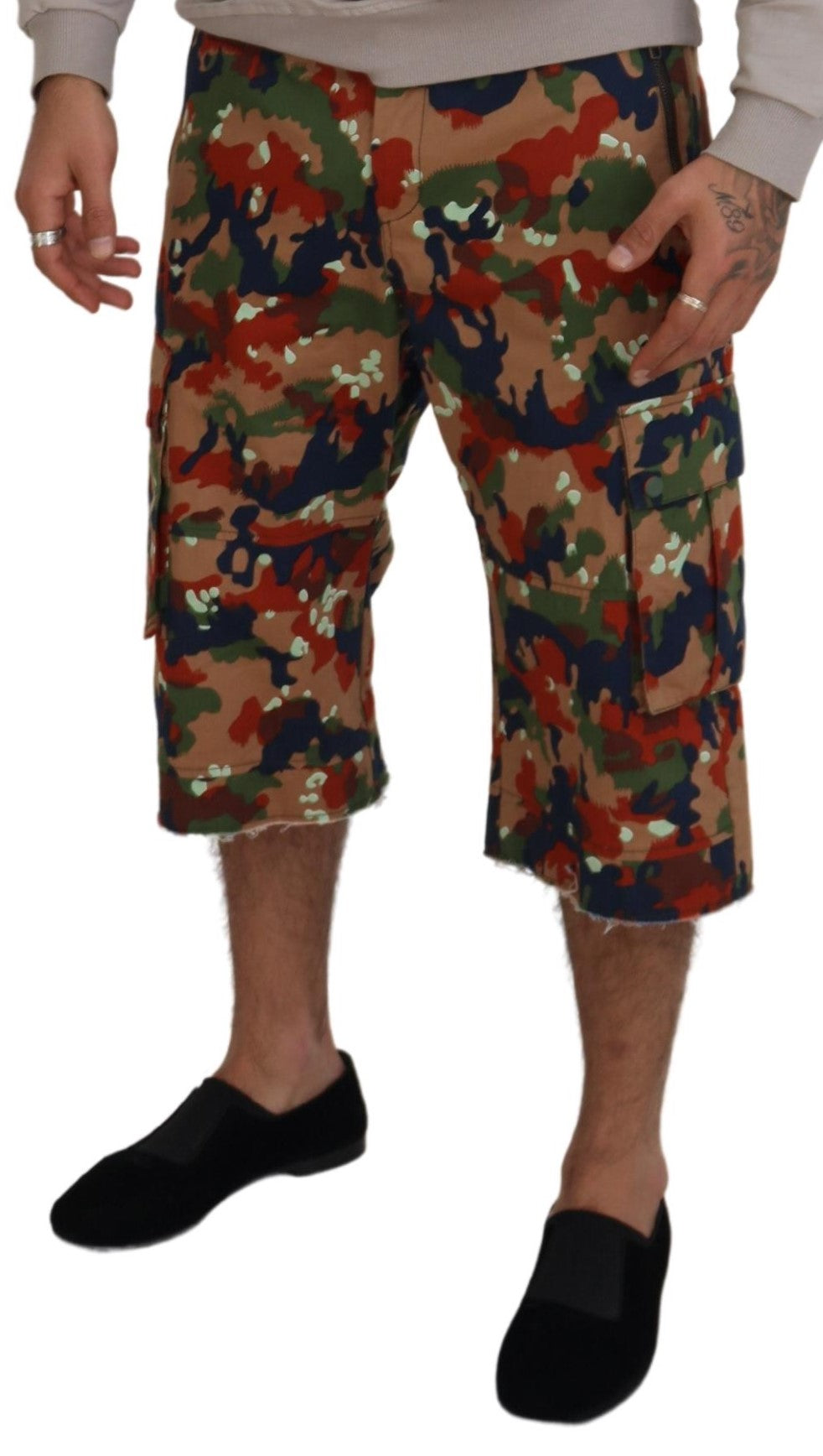 Dolce & Gabbana Multicolor Cotton Camouflaged Cargo Shorts - Zeiniez