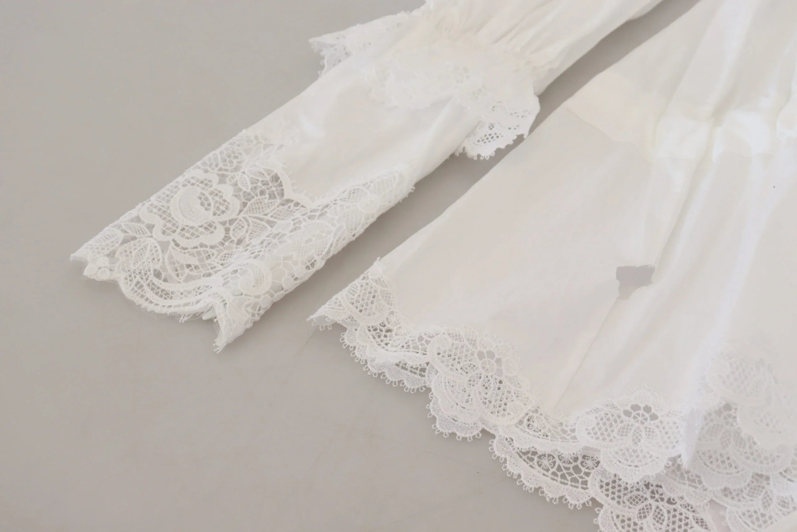 Dolce & Gabbana White Cotton Lace Trim Turtle Neck Blouse Top - Zeiniez