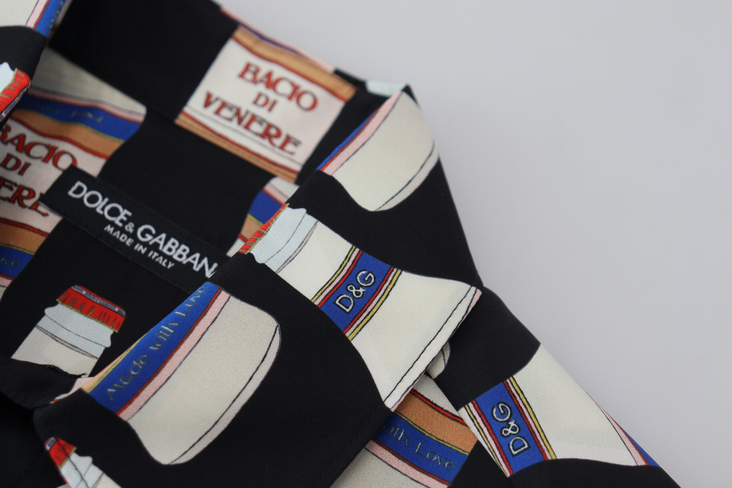 Dolce & Gabbana Black Silk Printed Collared Men Casual Shirt - Zeiniez