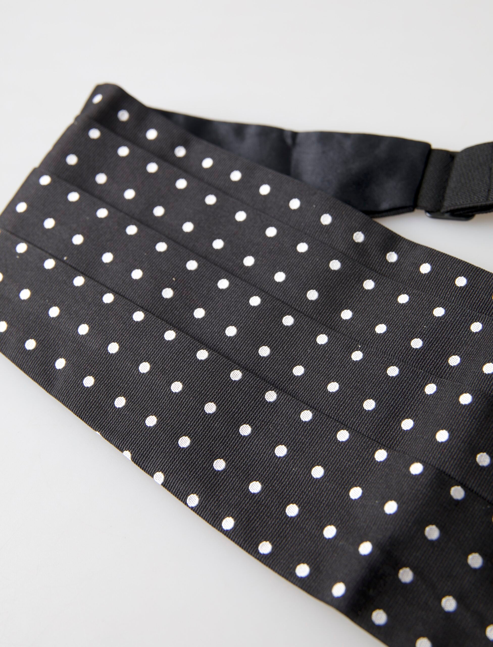 Dolce & Gabbana Black Silk Polka Waist Tuxedo Belt Cummerbund - Zeiniez
