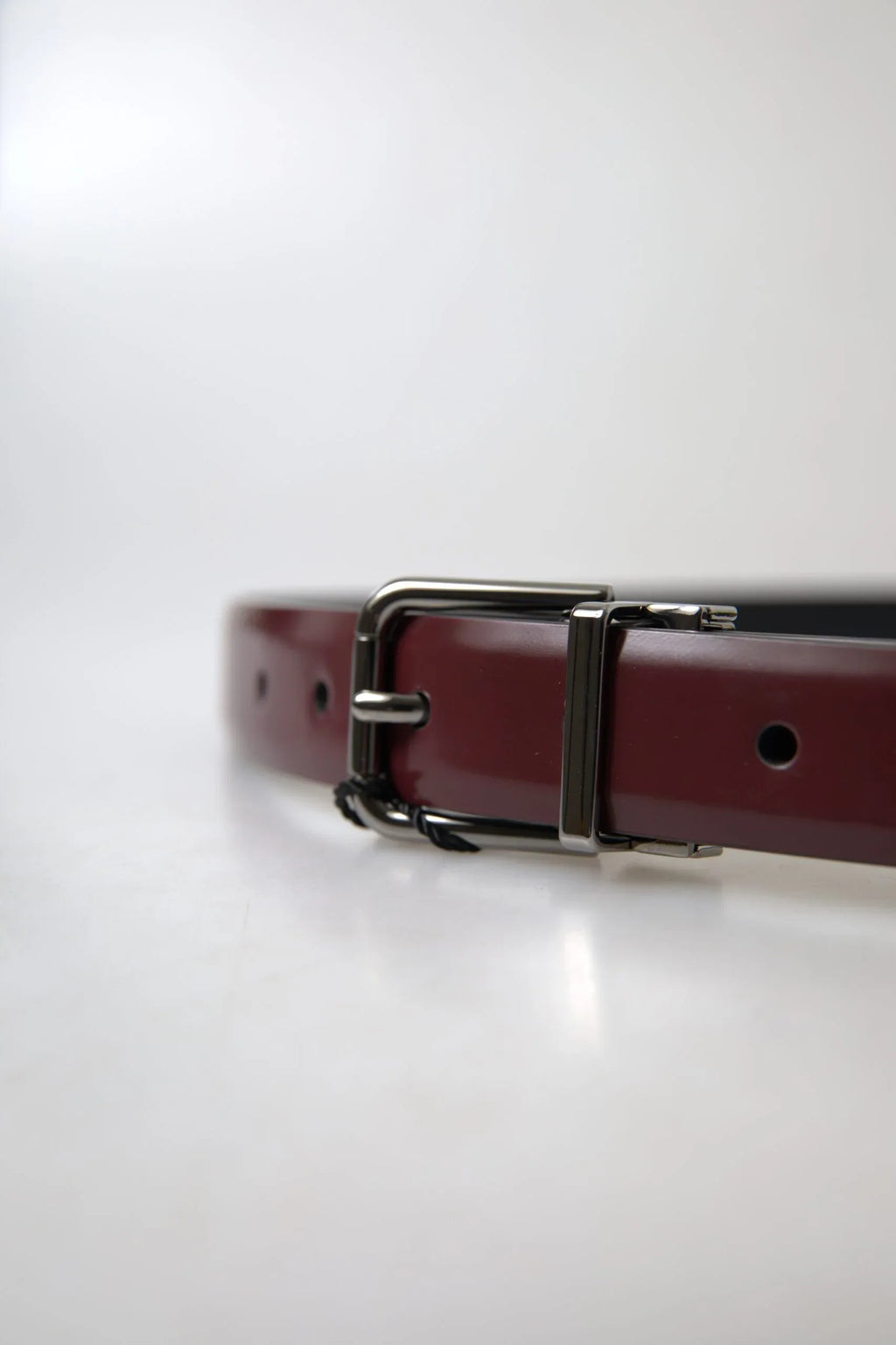 Dolce & Gabbana Bordeaux Leather Silver Metal Buckle Belt - Zeiniez