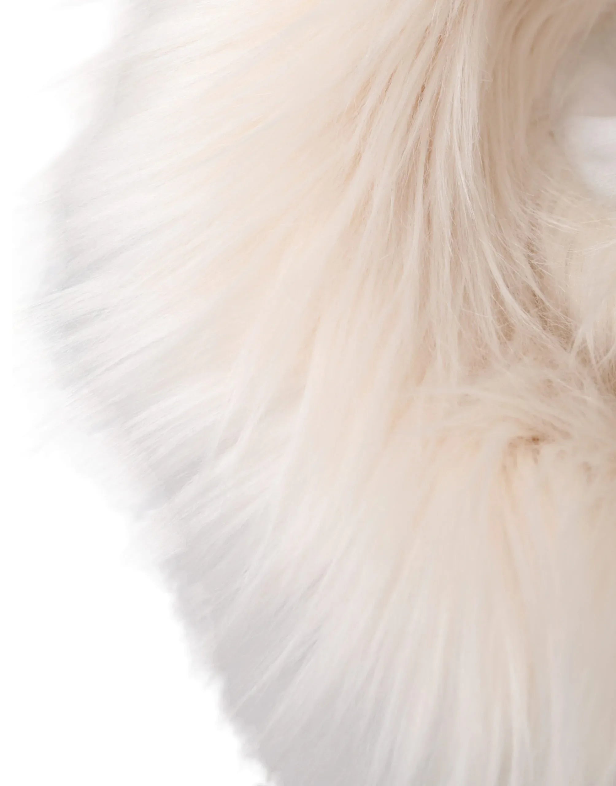 Dolce & Gabbana White Acrylic Fur Womens Bucket Hat - Zeiniez