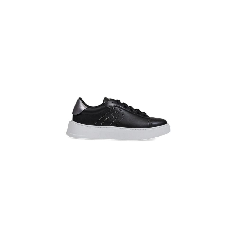 Furla Black Polyethylene Low Top Sneakers - Zeiniez