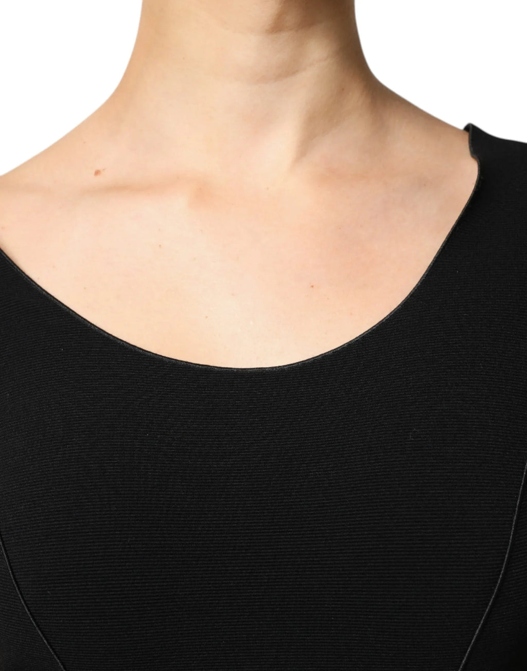 Emporio Armani Black Viscose Short Sleeves Sheath Midi Dress - Zeiniez