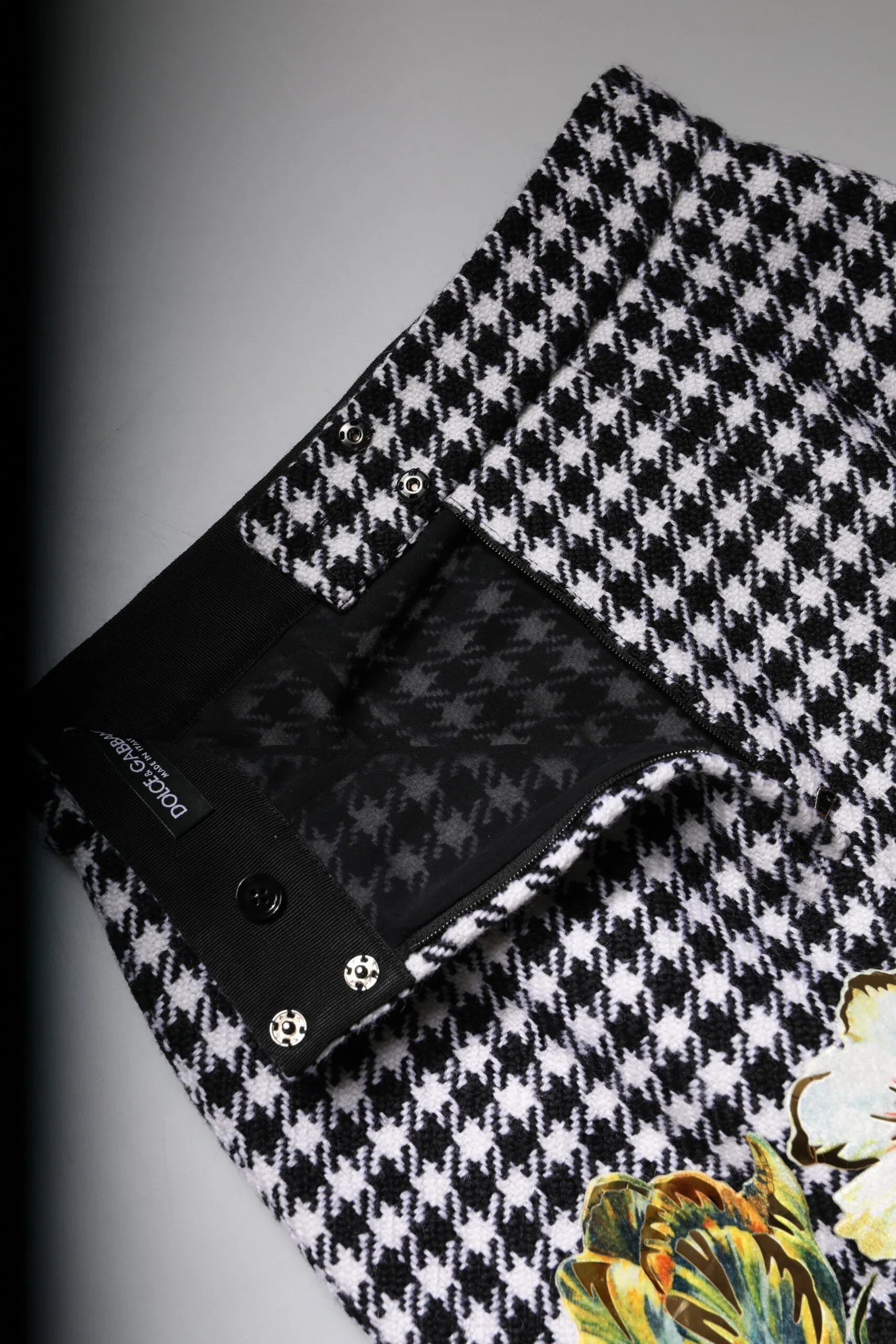 Dolce & Gabbana Multicolor Floral Print High Waist Pencil Cut Skirt - Zeiniez