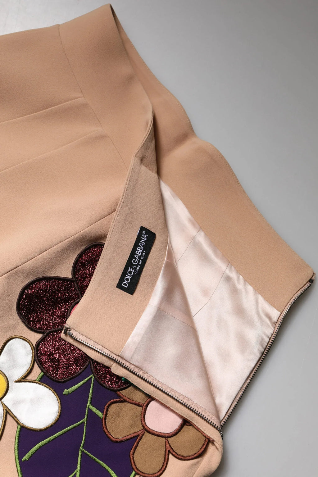 Dolce & Gabbana Beige Floral High Waist Pencil Cut Skirt - Zeiniez