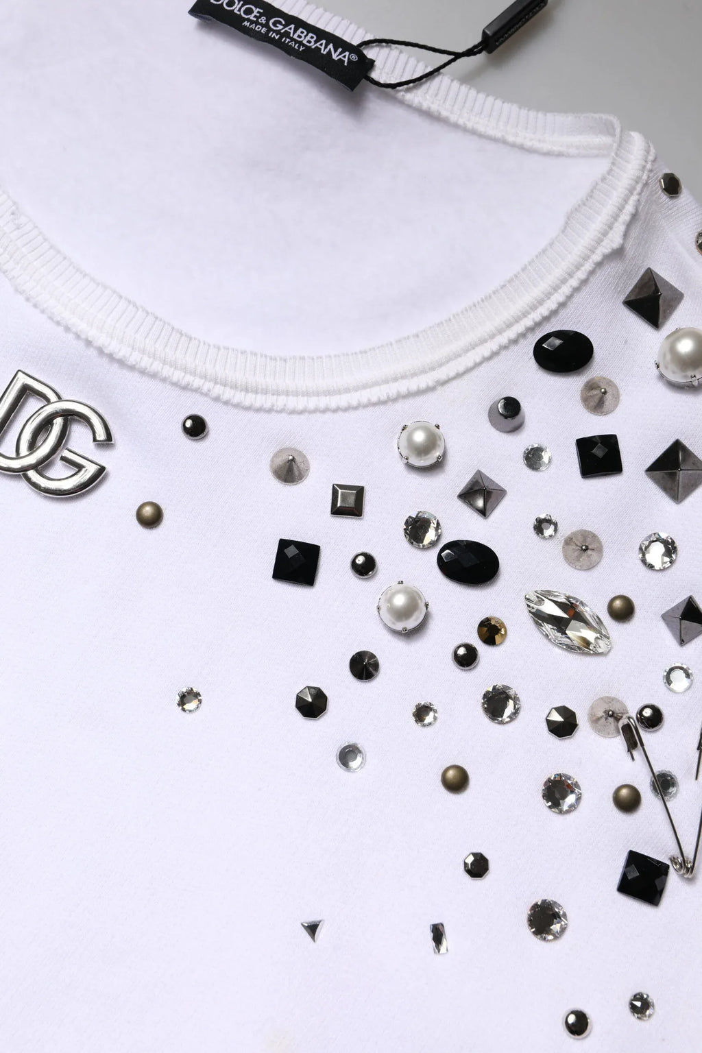 Dolce & Gabbana White Embellished Long Sleeve Cropped Sweater - Zeiniez