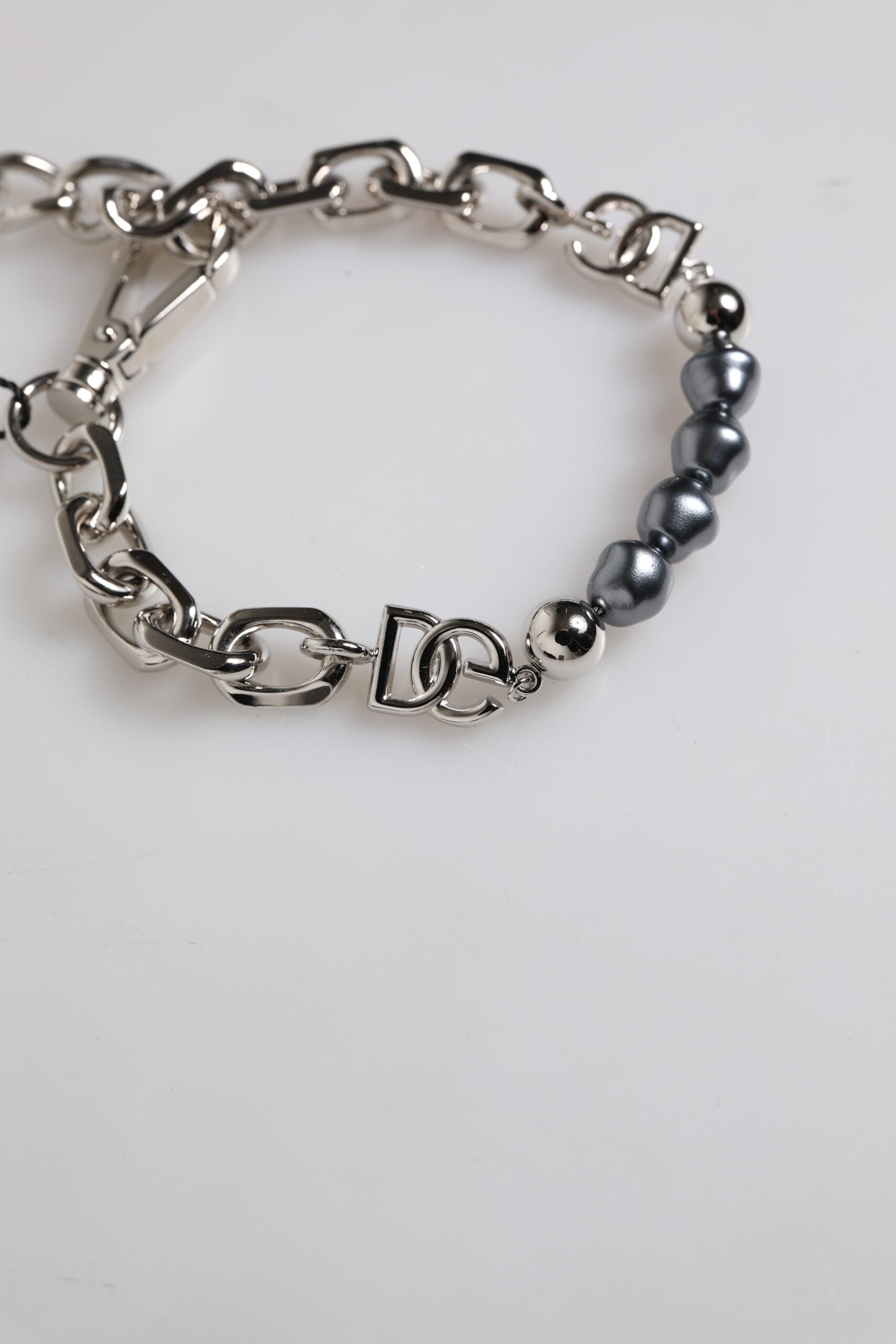 Dolce & Gabbana Silver Tone Chain Lobster Clasp Logo Gray Pearls Bracelet - Zeiniez