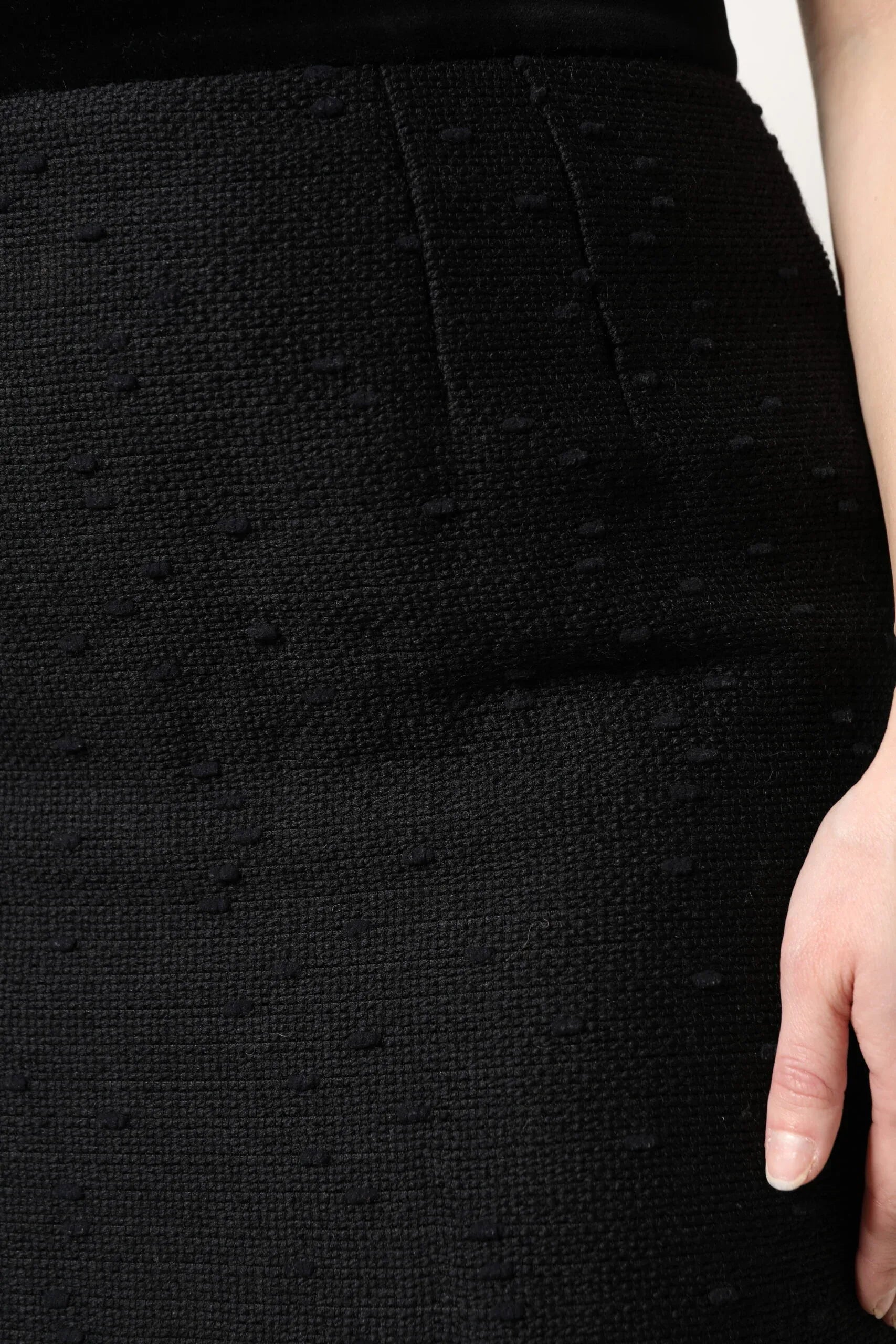 Dolce & Gabbana Black Wool Fringe High Waist Pencil Mini Skirt - Zeiniez