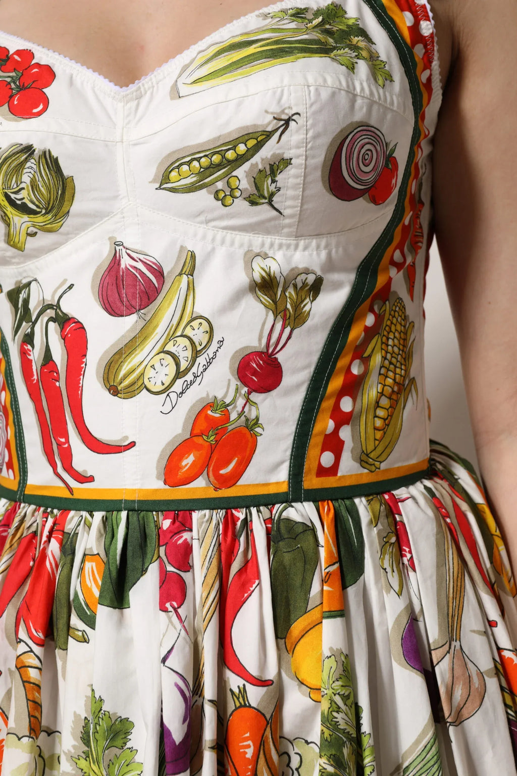 Dolce & Gabbana White Vegetables Sleeveless A-line Dress - Zeiniez