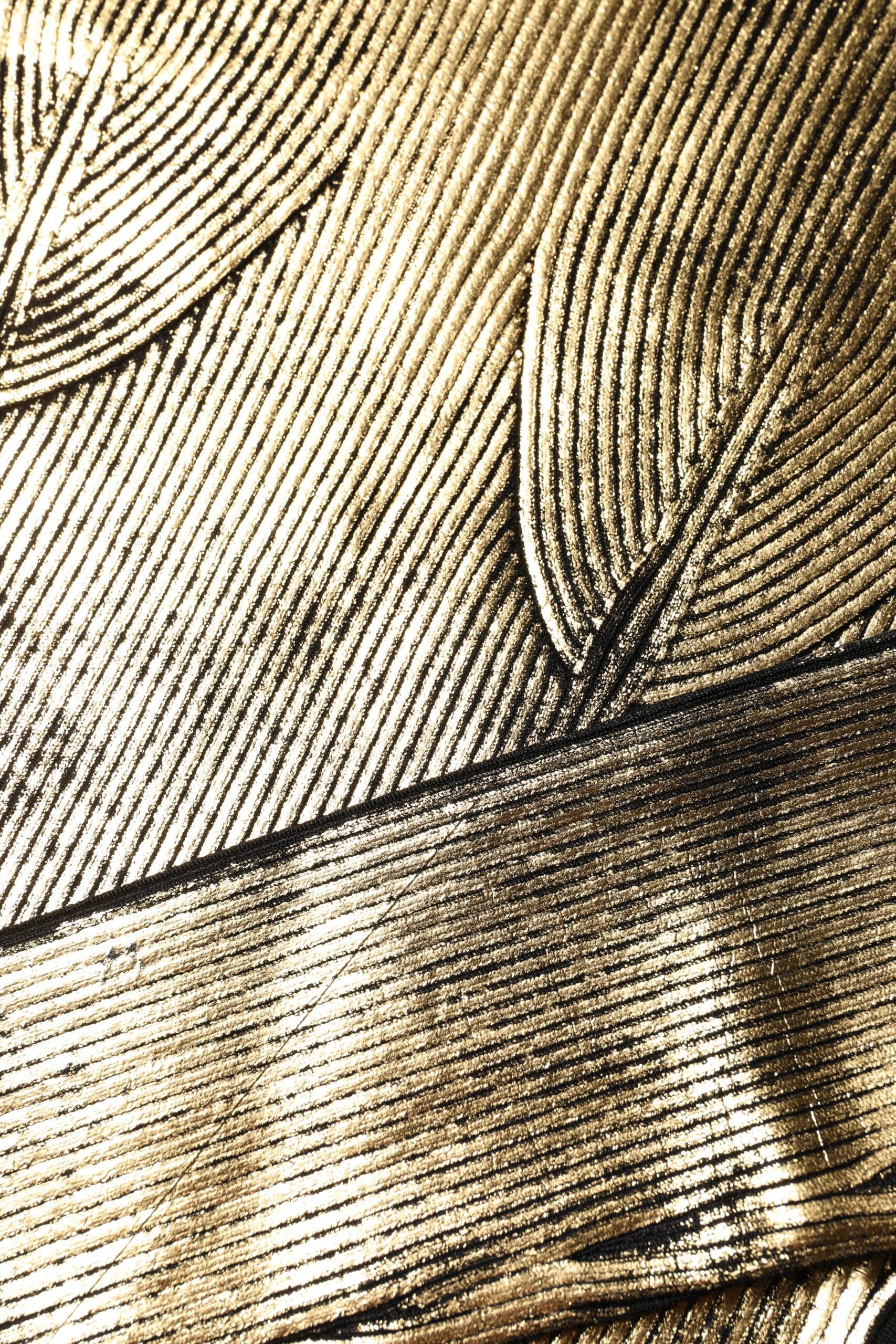 Dolce & Gabbana Gold Round Neck Long Sleeve Pullover Top - Zeiniez