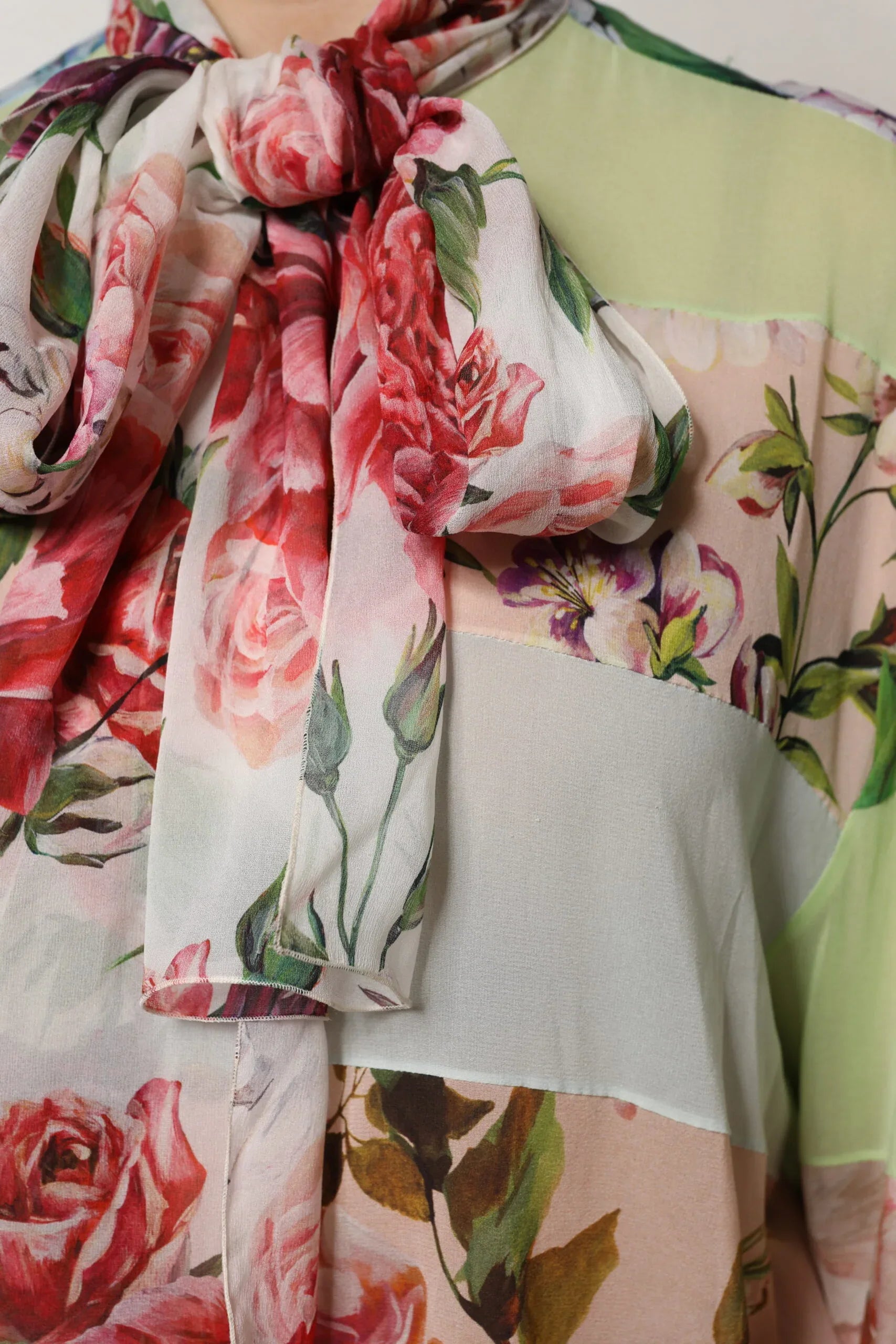 Dolce & Gabbana Multicolor Floral Patchwork Long Sleeves Top - Zeiniez