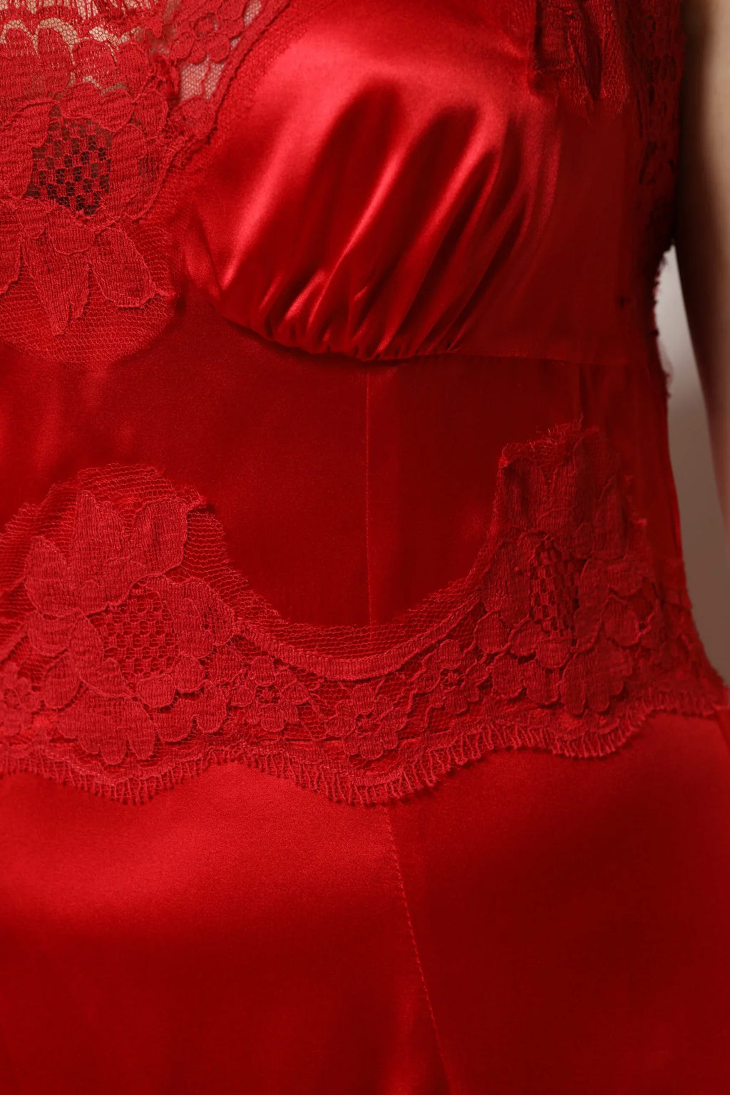 Dolce & Gabbana Red Silk Sleeveless Maxi Long Dress - Zeiniez