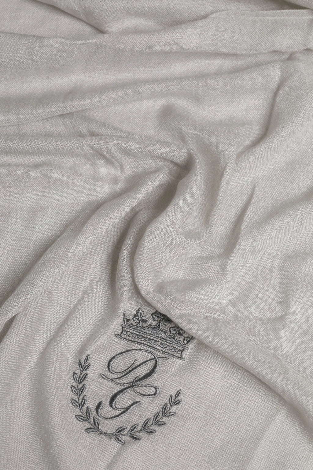 Dolce & Gabbana Gray DG Crown Neck Warmer Wrap Shawl Scarf - Zeiniez