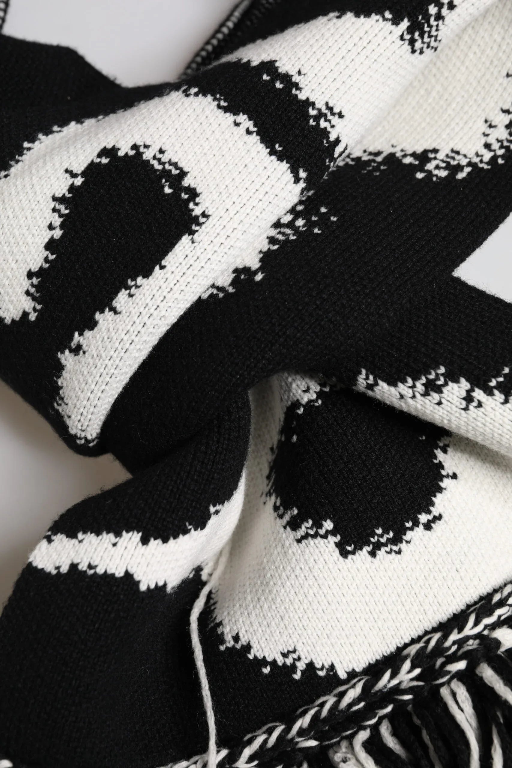 Dolce & Gabbana Black Logo Neck Warmer Wrap Men Shawl Scarf - Zeiniez