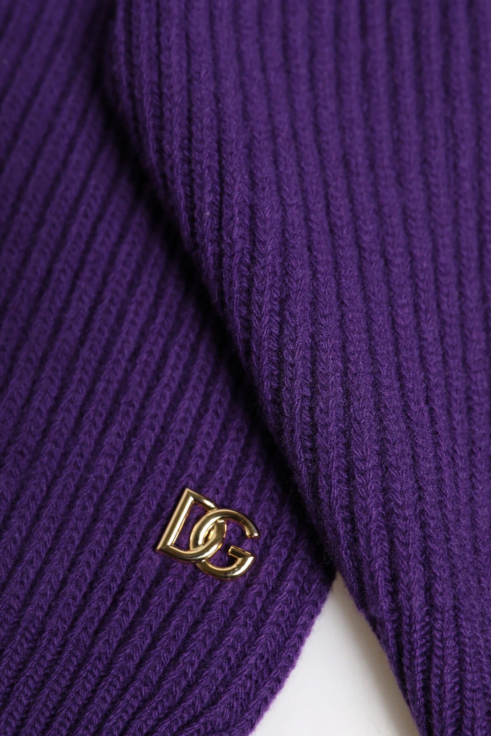 Dolce & Gabbana Purple DG Logo Neck Warmer Wrap Shawl Scarf - Zeiniez