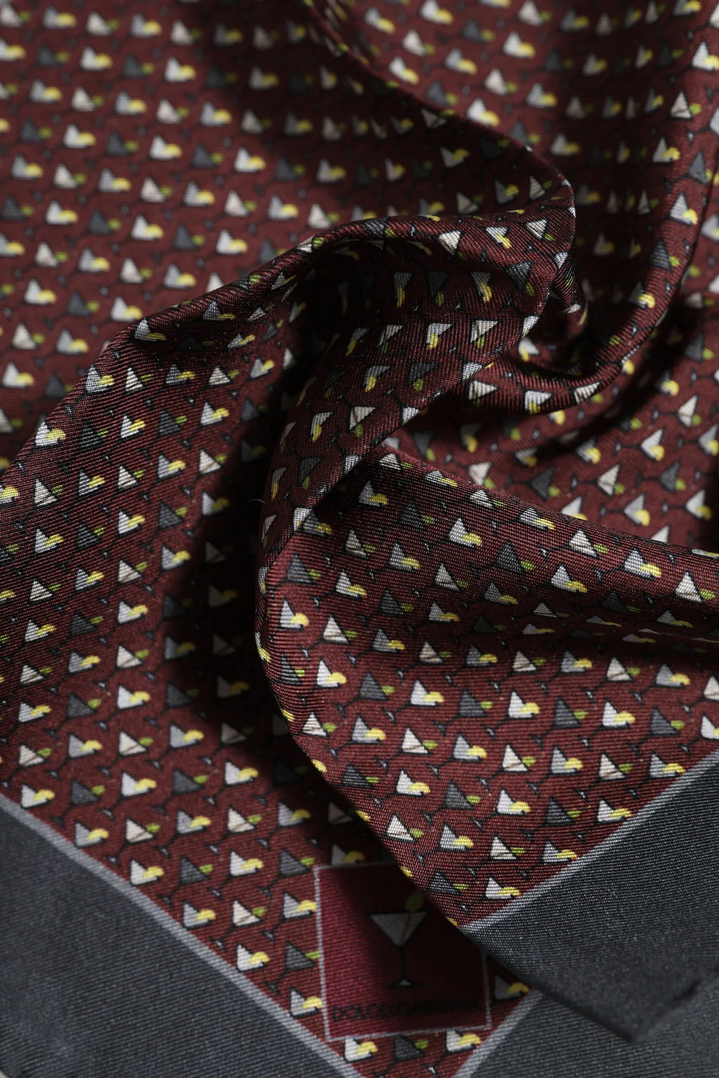 Dolce & Gabbana Maroon Cocktail Silk Square Foulard Scarf - Zeiniez