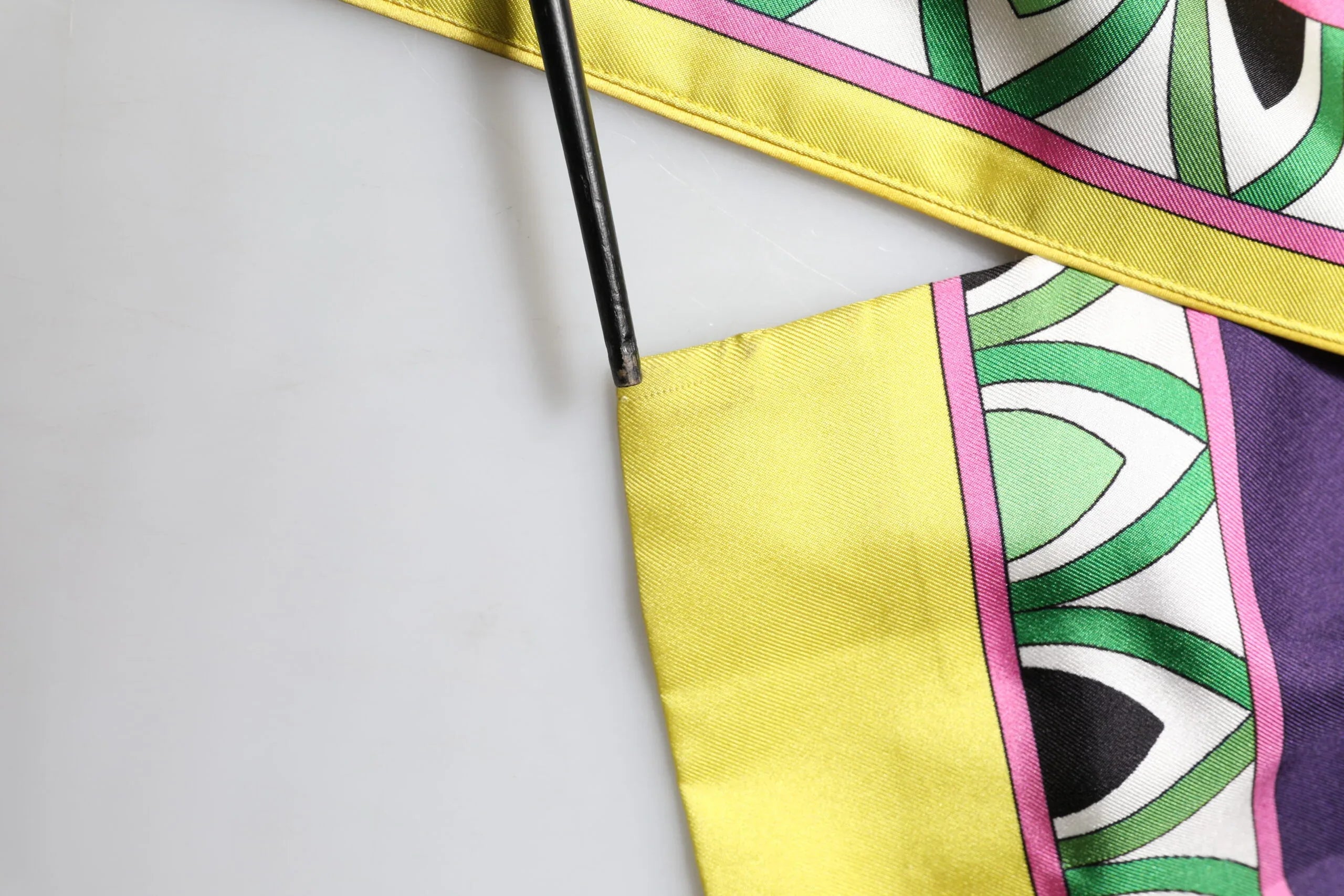 Dolce & Gabbana Blue Floral Print Silk Long Sleeves Wrap Robe - Zeiniez