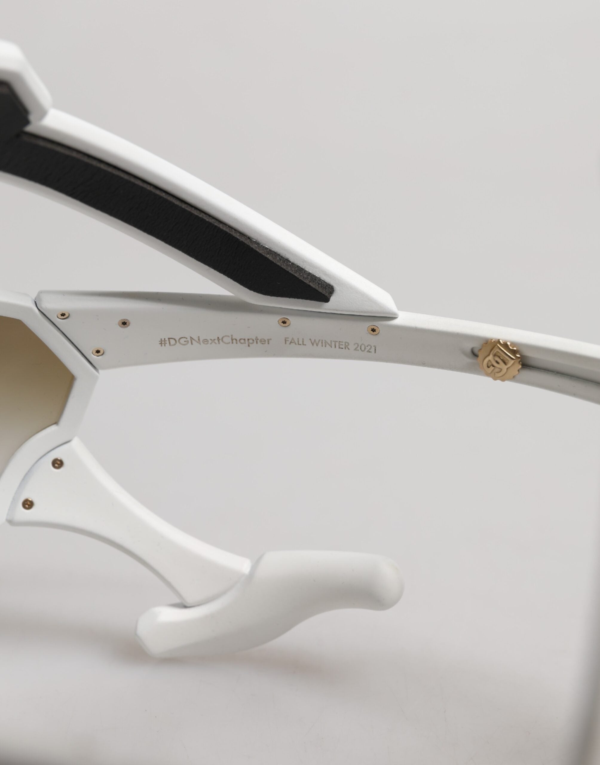 Dolce & Gabbana White Acetate Next Generation Mask Eyewear Sunglasses - Zeiniez