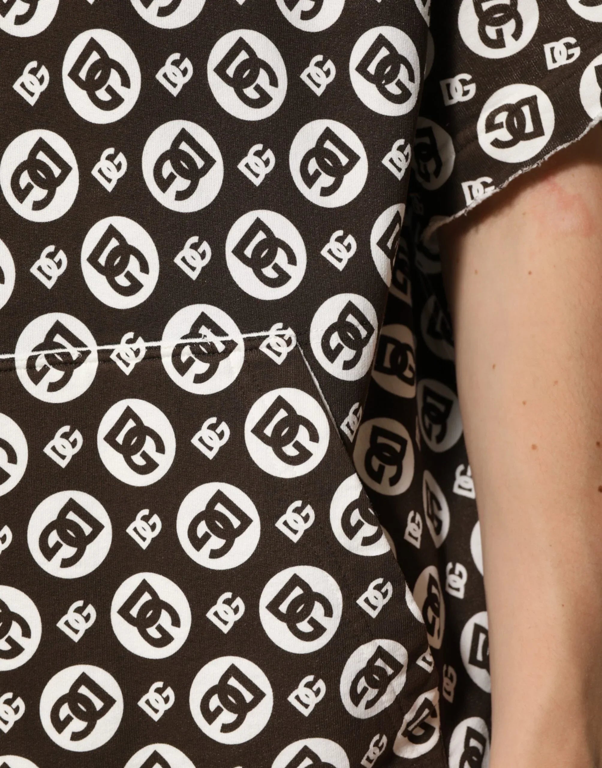 Dolce & Gabbana Brown White DG Logo Short Hoodie Sweater - Zeiniez