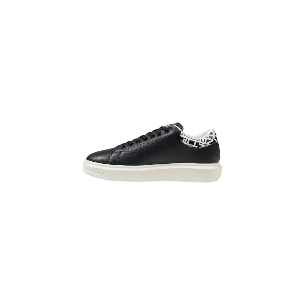 Armani Exchange Black And White Leather Low Top Sneakers - Zeiniez