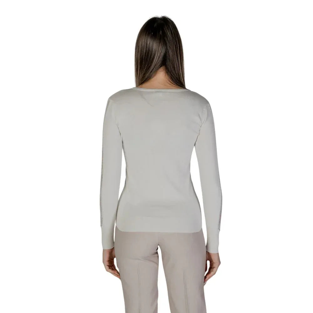 Street One Cream Viscose Long Sleeve T-Shirt - Zeiniez