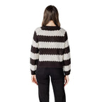 Jacqueline De Yong Black And White Marabou Sweatshirt - Zeiniez