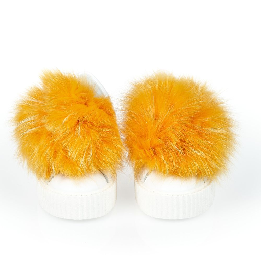 Mr&Mrs Italy White Textile Women Sneaker With Real Fur Pom Poms - Zeiniez