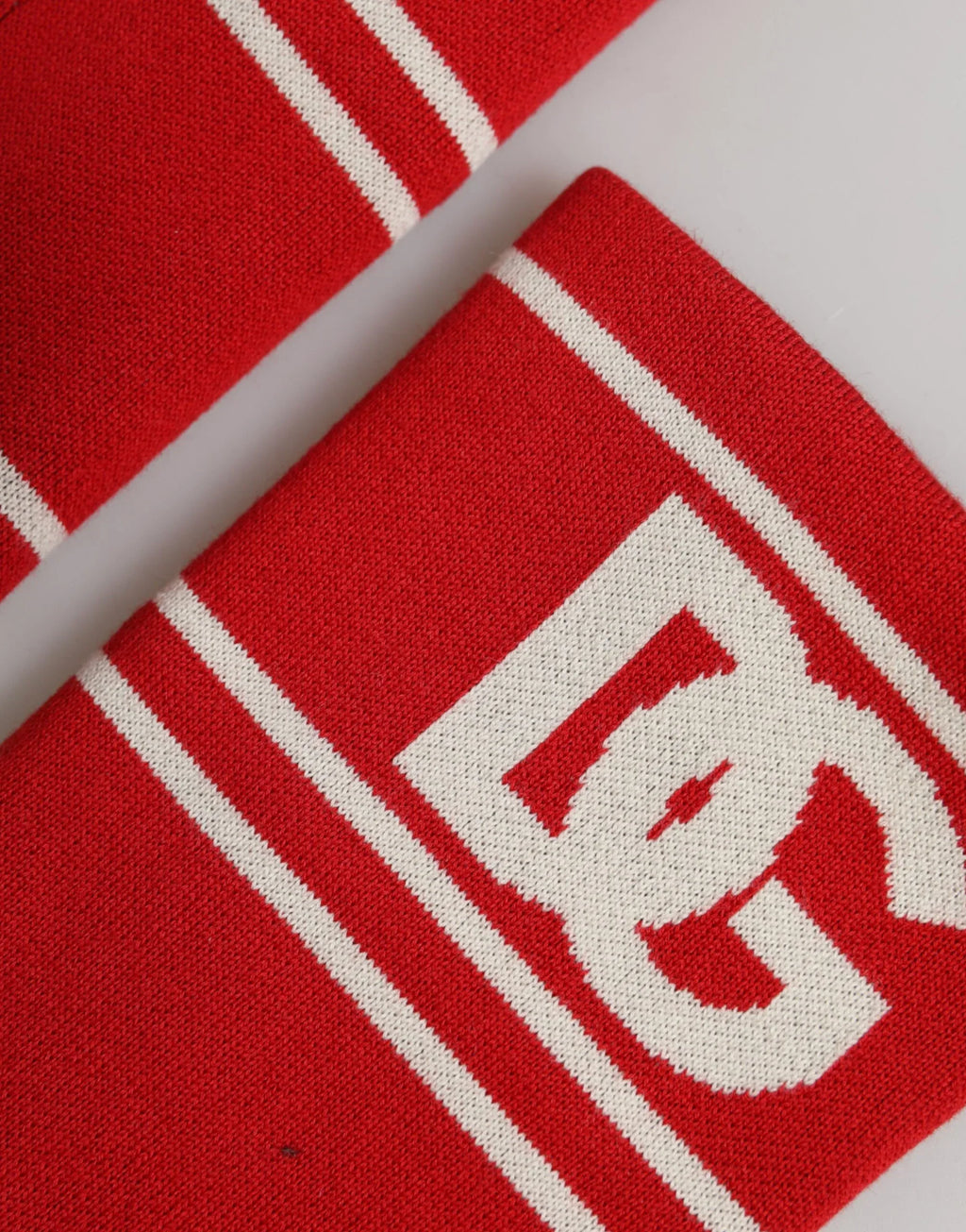 Dolce & Gabbana Red White DG Logo Cotton 1 Pair One SIze Wristband - Zeiniez