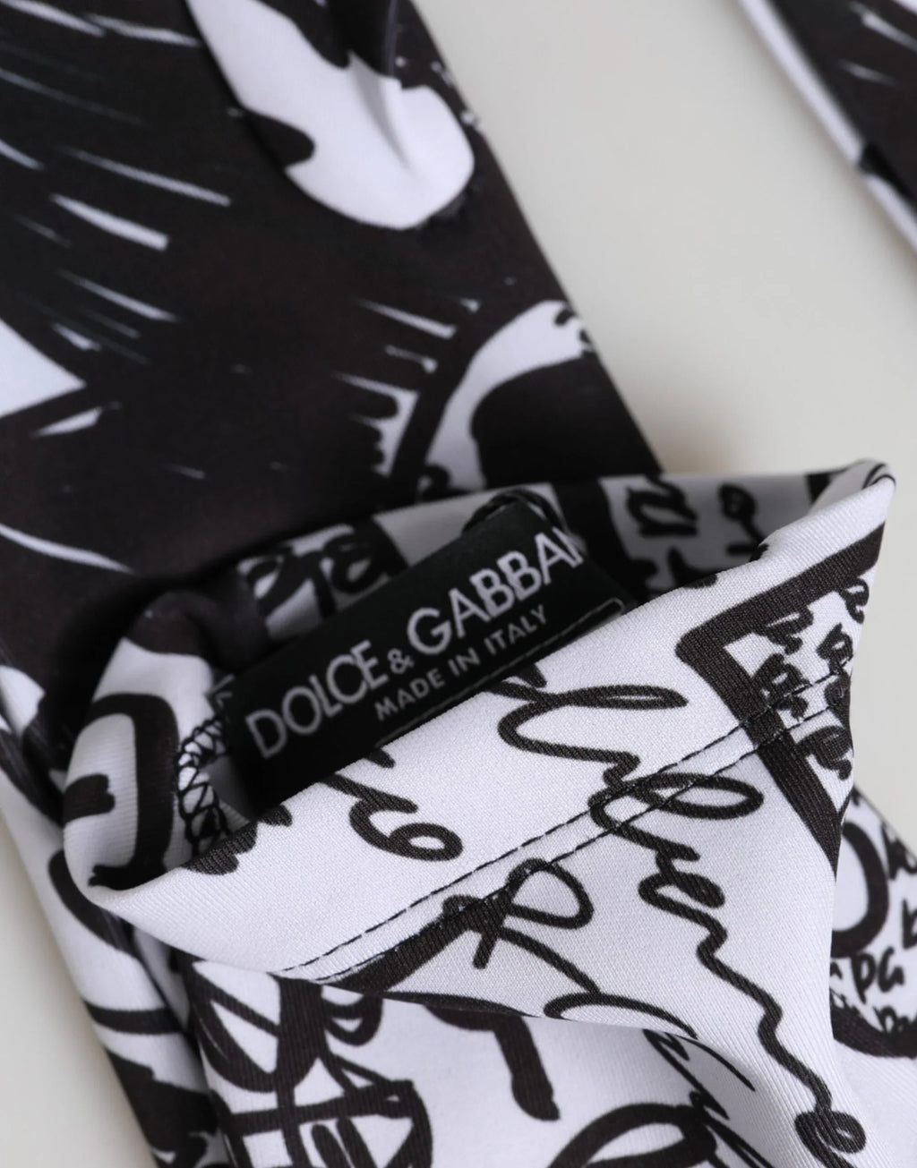Dolce & Gabbana Gloves Black White DG Logo Elbow Length Mitten - Zeiniez