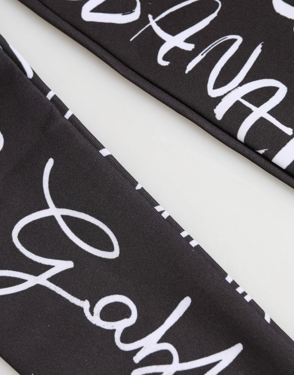 Dolce & Gabbana Black White DG Logo Elbow Length Mitten Gloves - Zeiniez