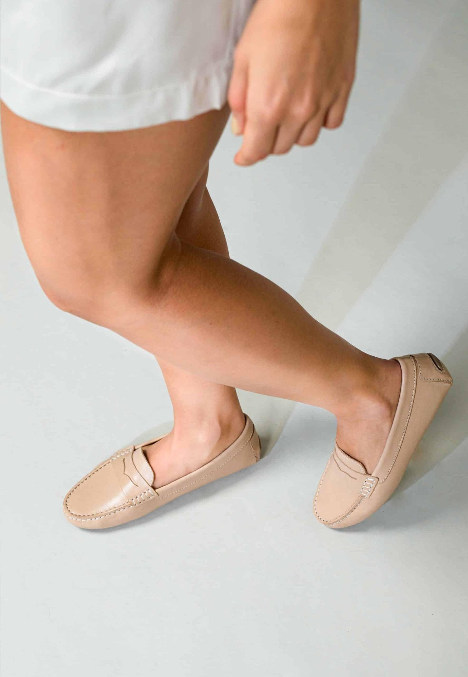 Mangará Atelier Beige Calf Leather Penny Loafers – Women’S Classic Driving Shoes Mangará Atelier