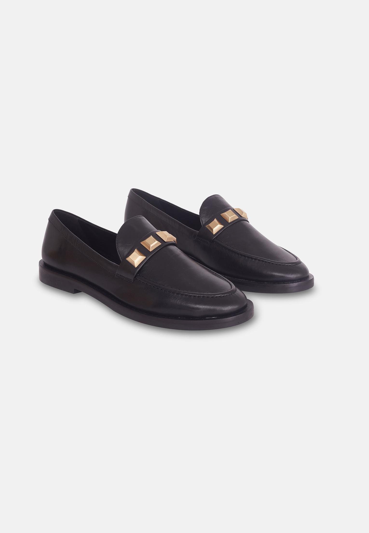 Mangará Atelier Black Calf Leather Loafers – Elegant Women’S Flat Shoes With Metal Stud Detail Mangará Atelier