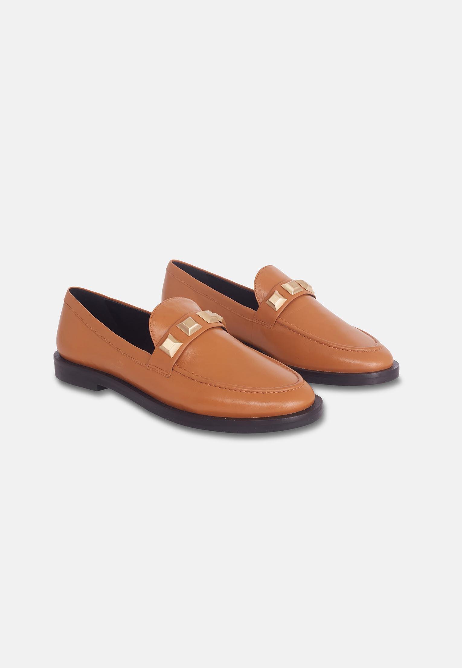 Mangará Atelier Brown Calf Leather Loafers – Elegant Women’S Flat Shoes With Metal Stud Detail Mangará Atelier