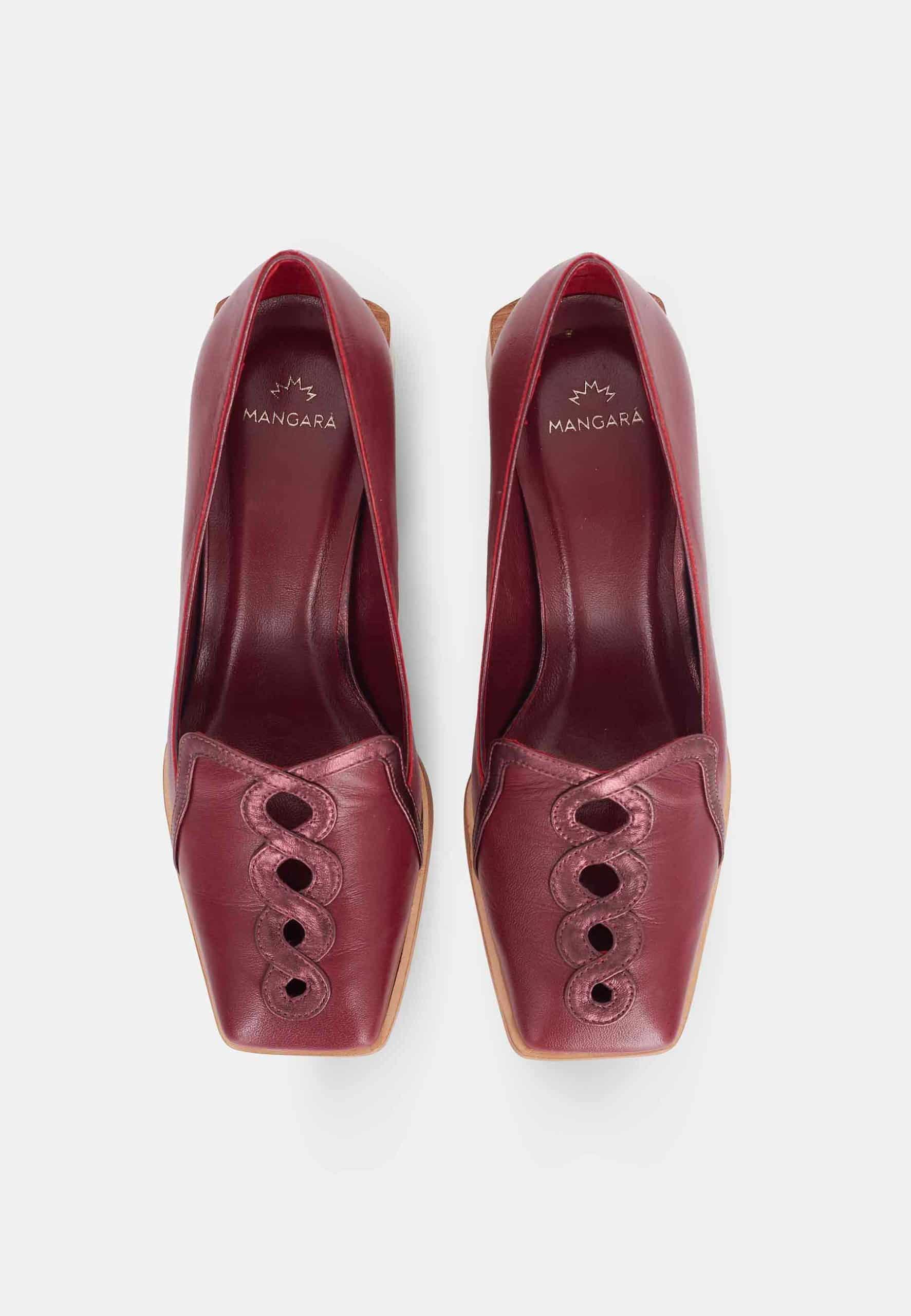 Mangará Atelier Handcrafted Purple Leather Loafers – Timeless Style & Everyday Comfort Mangará Atelier
