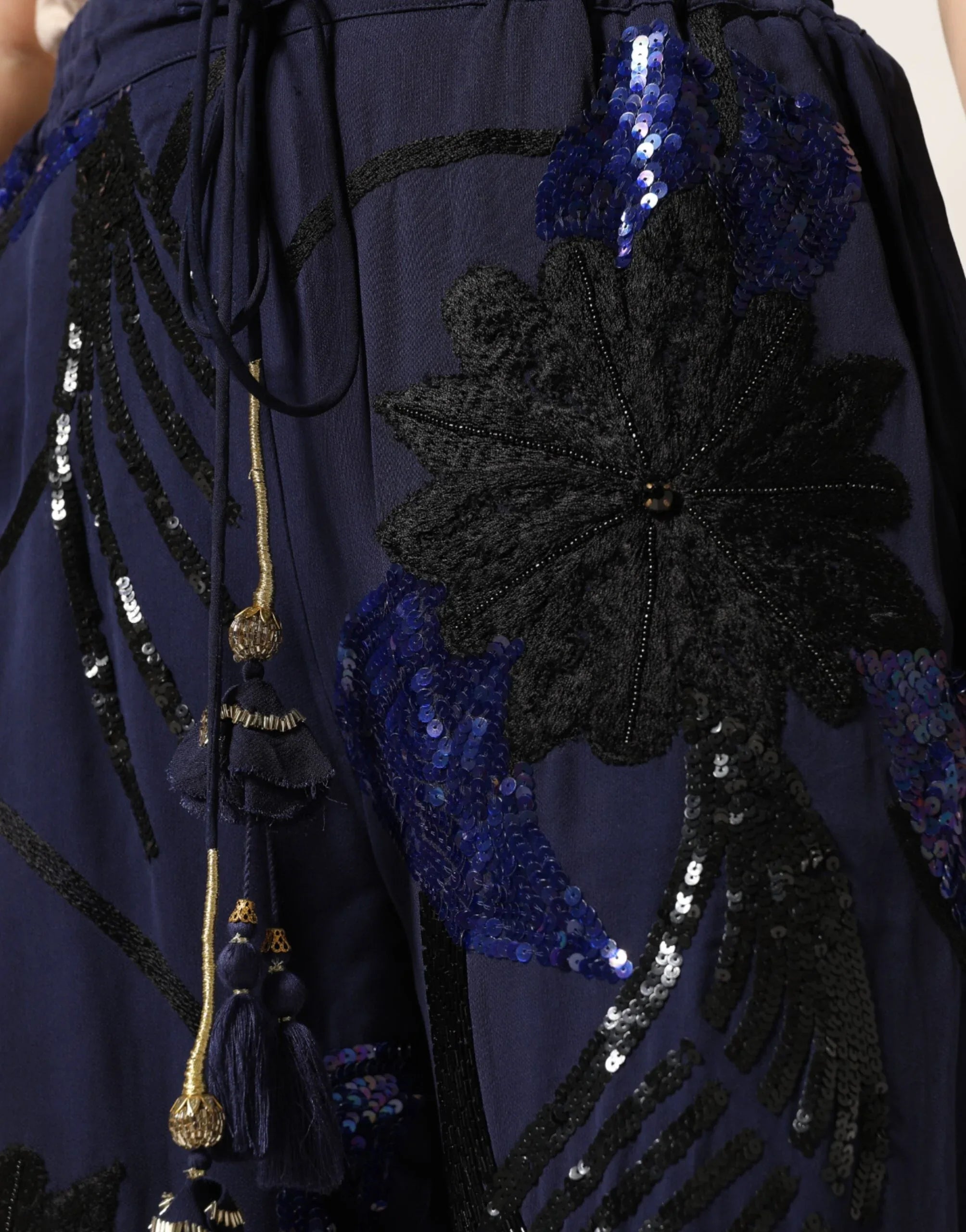 Christian Pellizzari Blue Sequined Tapered Trouser Pants - Zeiniez