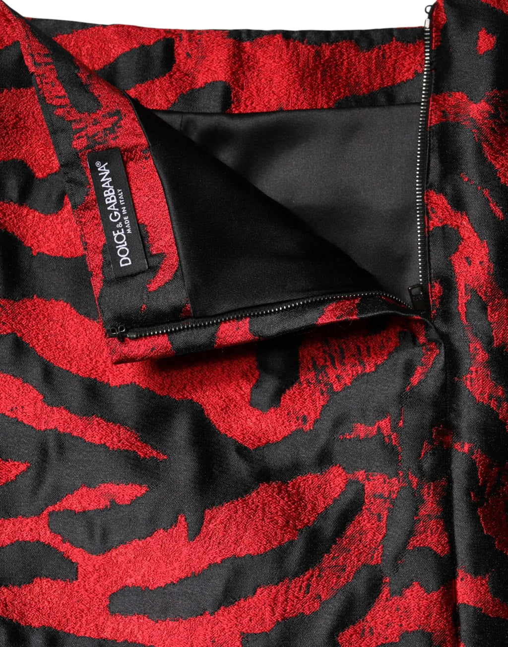 Dolce & Gabbana Black Red Jacquard High Waist Mini Skirt - Zeiniez