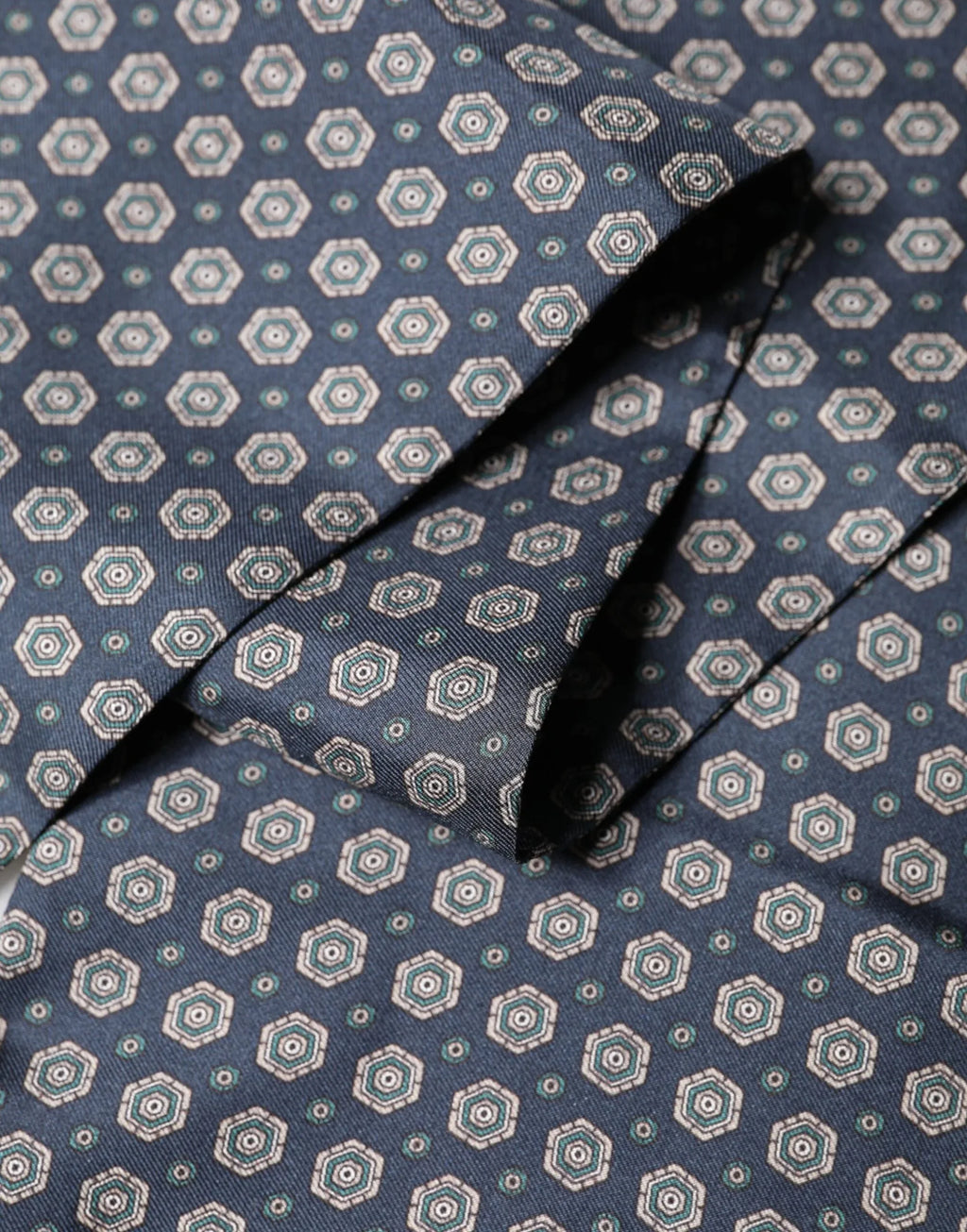 Dolce & Gabbana Blue Patterned Silk Fringes Foulard 138cm x 15.5cm Scarf - Zeiniez